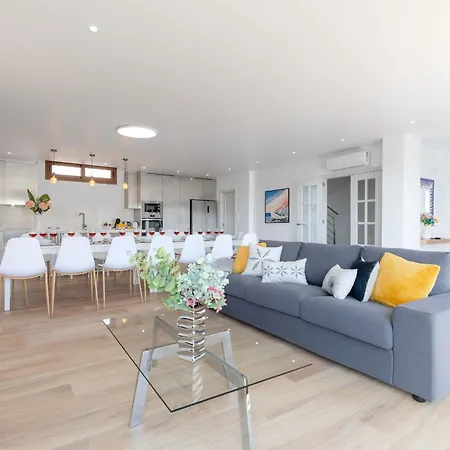 Villa Beautiful Seaviews By Fidalsa *