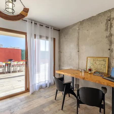 Beautiful Seaviews By Fidalsa *